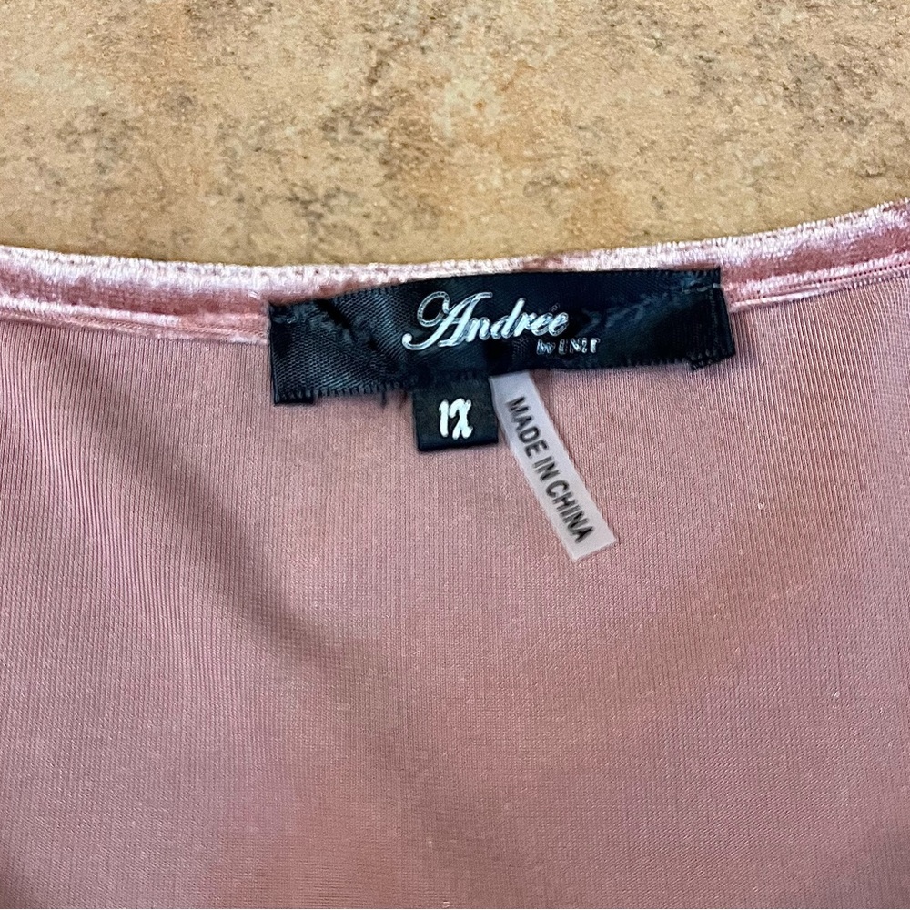Andree By Unit Pink Velour Embroidered Tunic 3/4 Sleeve Size 1X - Picture 7 of 7